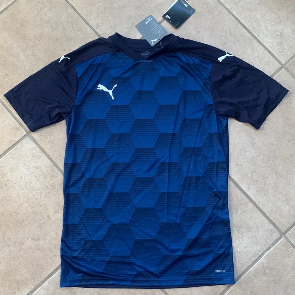 Puma men’s Jersey Size: medium